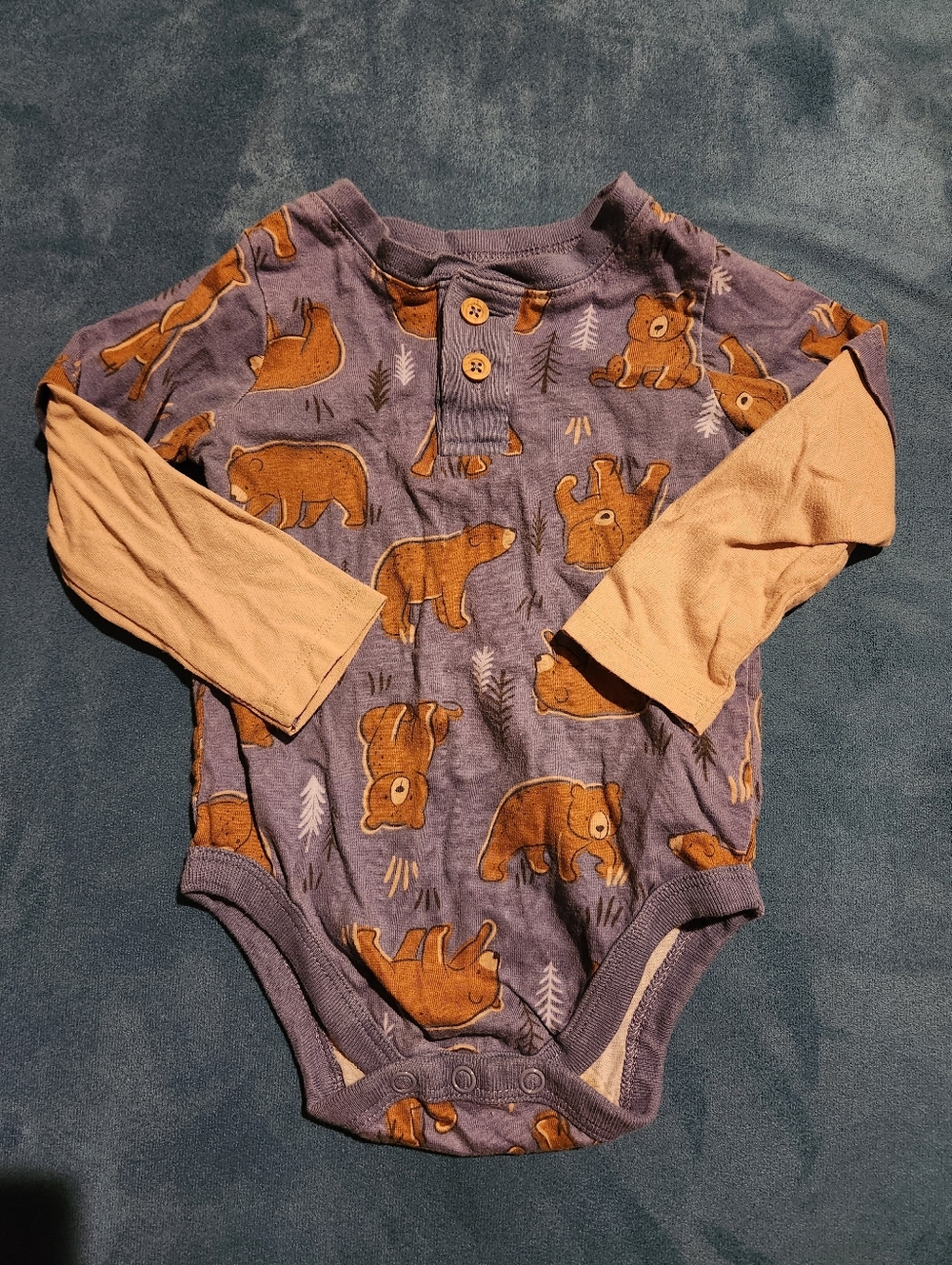 Baby Long-Sleeve Bear Print Bodysuit in Blue With Tan Sleeves 5 For $20 Bundle